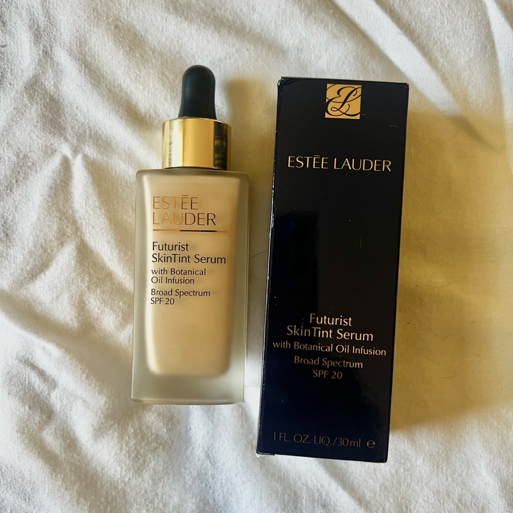 Estee Lauder Futurist skintint Serum Foundation